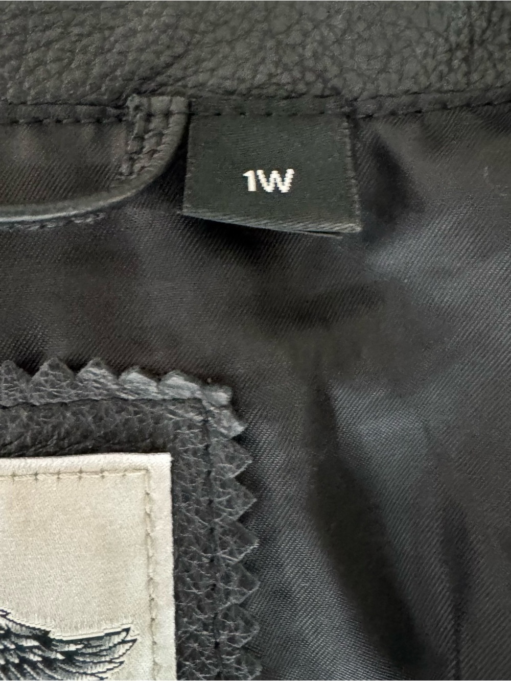 Harley-Davidson Avenue Black Leather Vest - Picture 12 of 13